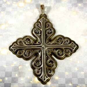 Large ornate Reed and Barton Sterling silver Maltese cross pendant
